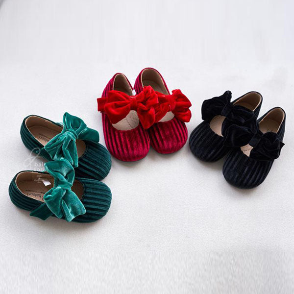 BB410 Betty Flats Korean infant shoes in black made in Korea