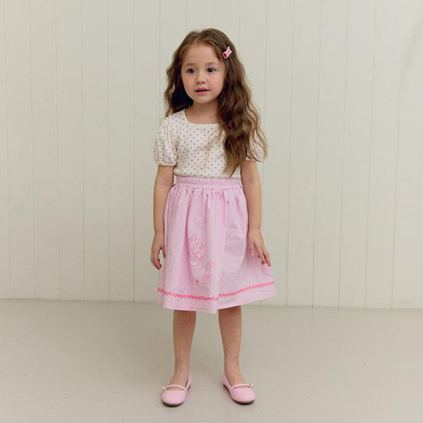 Girl and Duck Skirt Korean toddler skirt in white made in Korea