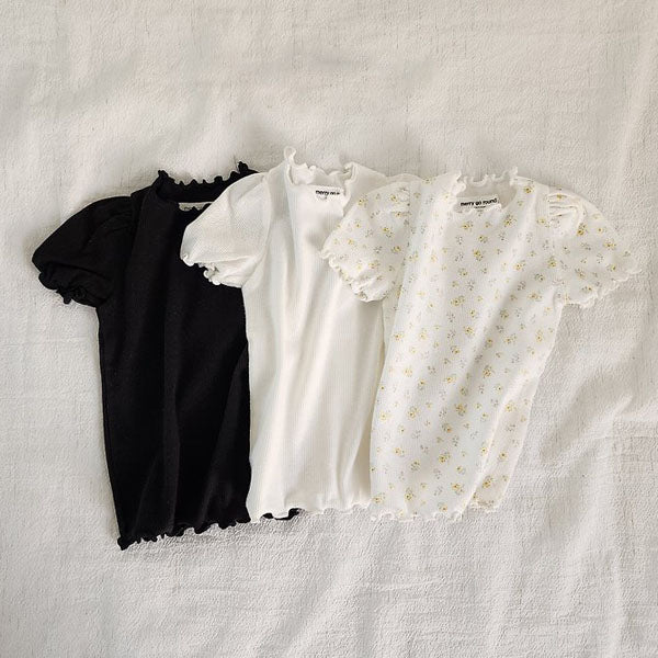 Shirred Lettuce-Edge Tee Korean toddler t-shirt in ivory made in Korea