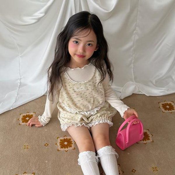 Soft Lettuce-Edge Mock Neck Tee Korean toddler t-shirt in light pink made in Korea