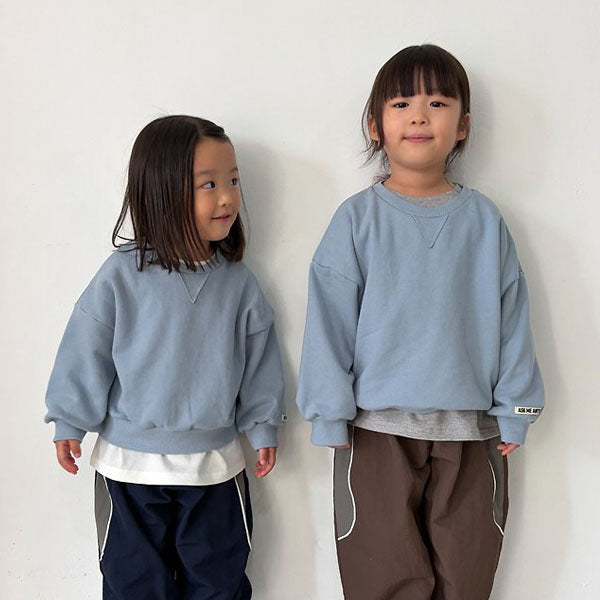 Basic Sweatshirt Korean toddler sweater in brown made in Korea