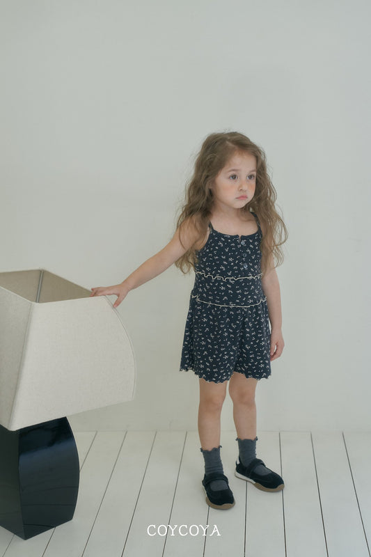 Daisy Short Jumpsuit Korean toddler jumpsuit in cream made in Korea