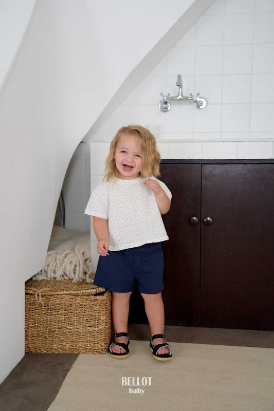 Bebe Mini Floral Tee Korean infant t-shirt in ivory made in Korea
