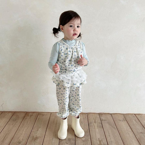 Berry Waffle Jogger Pants Korean toddler pants in ivory made in Korea