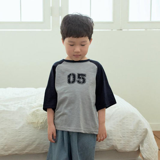 05 Raglan Tee Korean toddler t-shirt in cream made in Korea