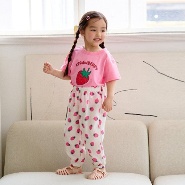 Strawberry Top & Bottom Set Korean toddler set in ivory made in Korea