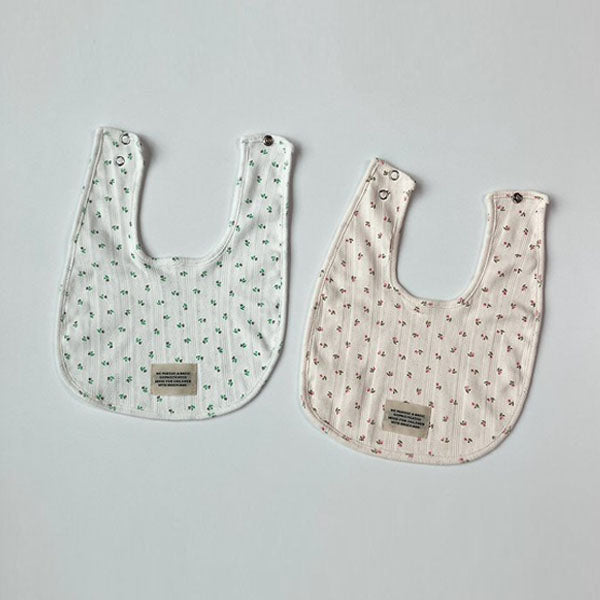 Jacquard Flower Bib Korean infant accessory in cream made in Korea