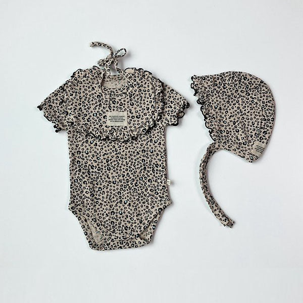 Leo Bonnet Korean infant accessory in beige made in Korea