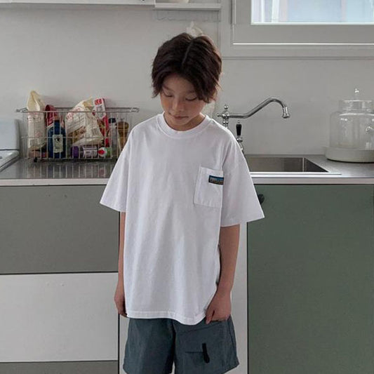 Pocket Short Sleeve Tee Korean toddler t-shirt in white made in Korea