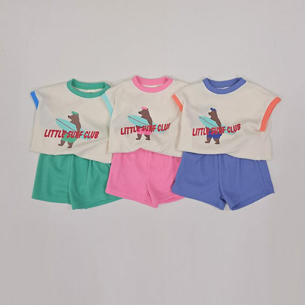Surf Club Top & Bottom Set Korean toddler set in green made in Korea