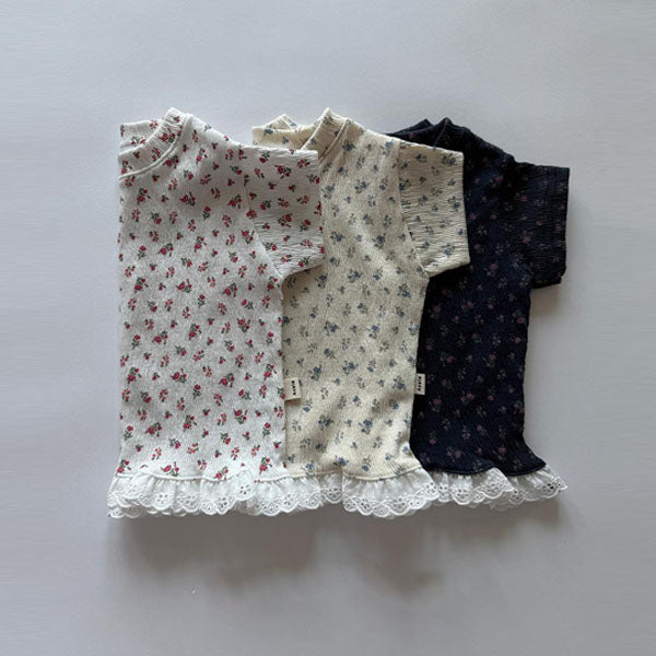 L’Été Blouse Korean infant blouse in white(red floral) made in Korea