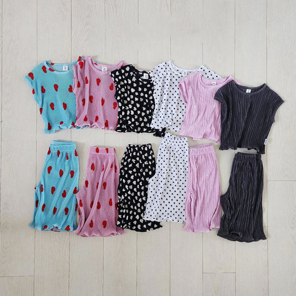 Pleated Set Korean toddler set in pink made in Korea