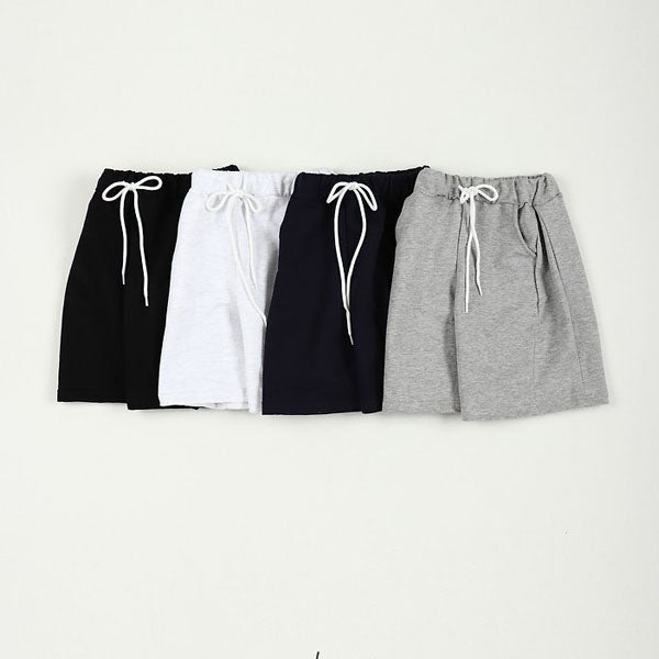 Pleated Bermuda Pants Korean toddler pants in black made in Korea
