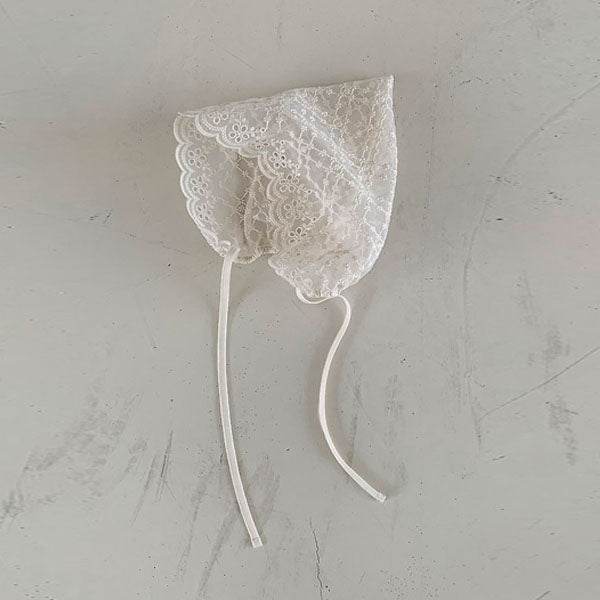 Holic Lace Bonnet Korean infant accessory in cotton made in Korea