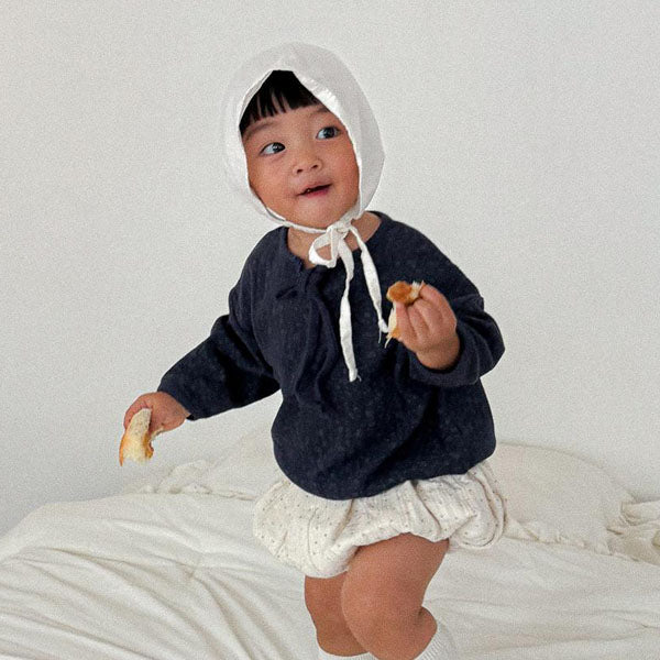 Floral Ribbon Tee Korean infant t-shirt in cream made in Korea