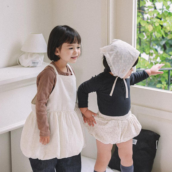 Cracker Button Tee Korean infant t-shirt in brick made in Korea