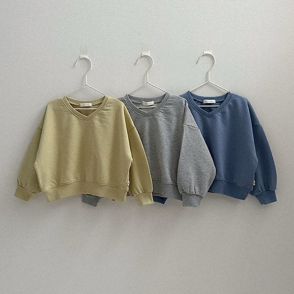 Low V-Neck Sweatshirt Korean toddler sweater in heather made in Korea