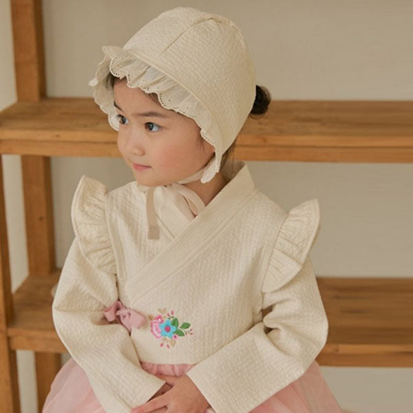 Bonnet Korean infant accessory in ivory made in Korea