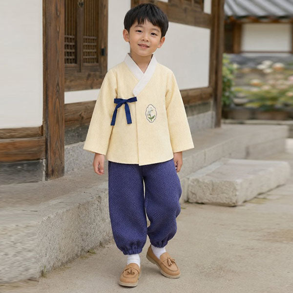 Doryeong Hanbok - Baby Korean infant set in ivory made in Korea