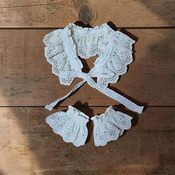 Cape Set 2 Korean infant set in lace made in Korea