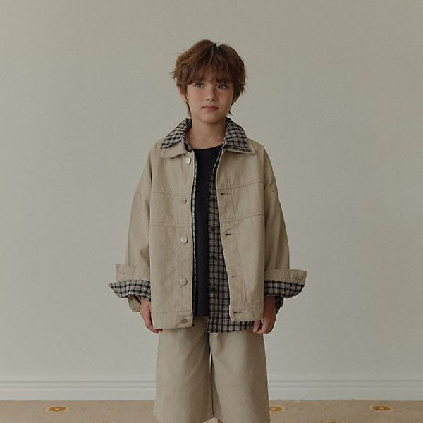 Chore Jacket - Beige Korean toddler jacket in beige made in Korea